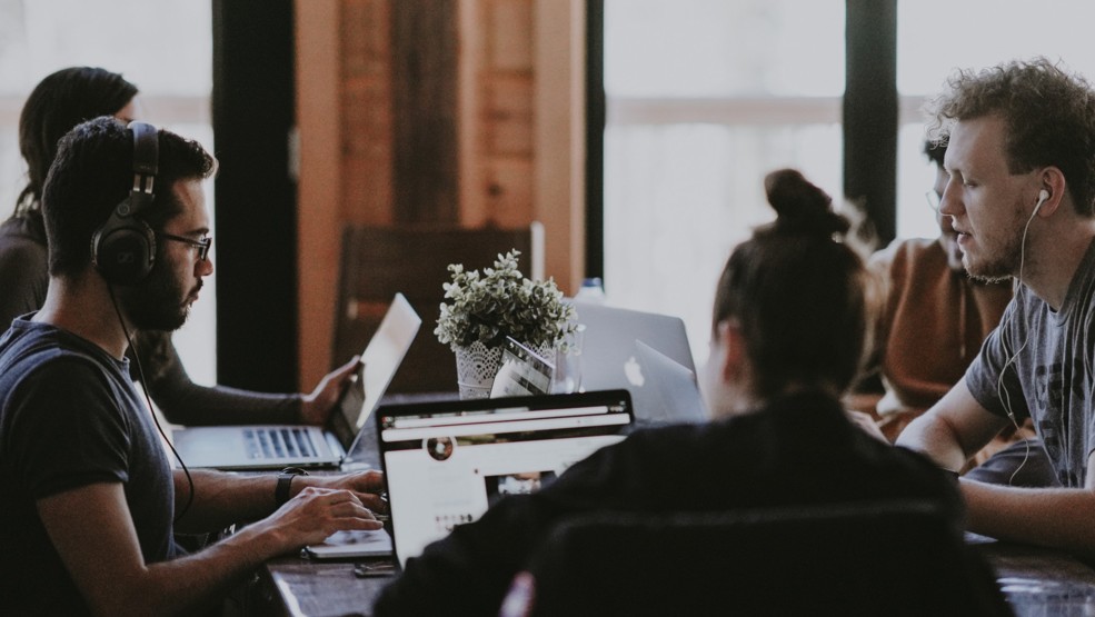 Benefits of getting a 1300 number for your business